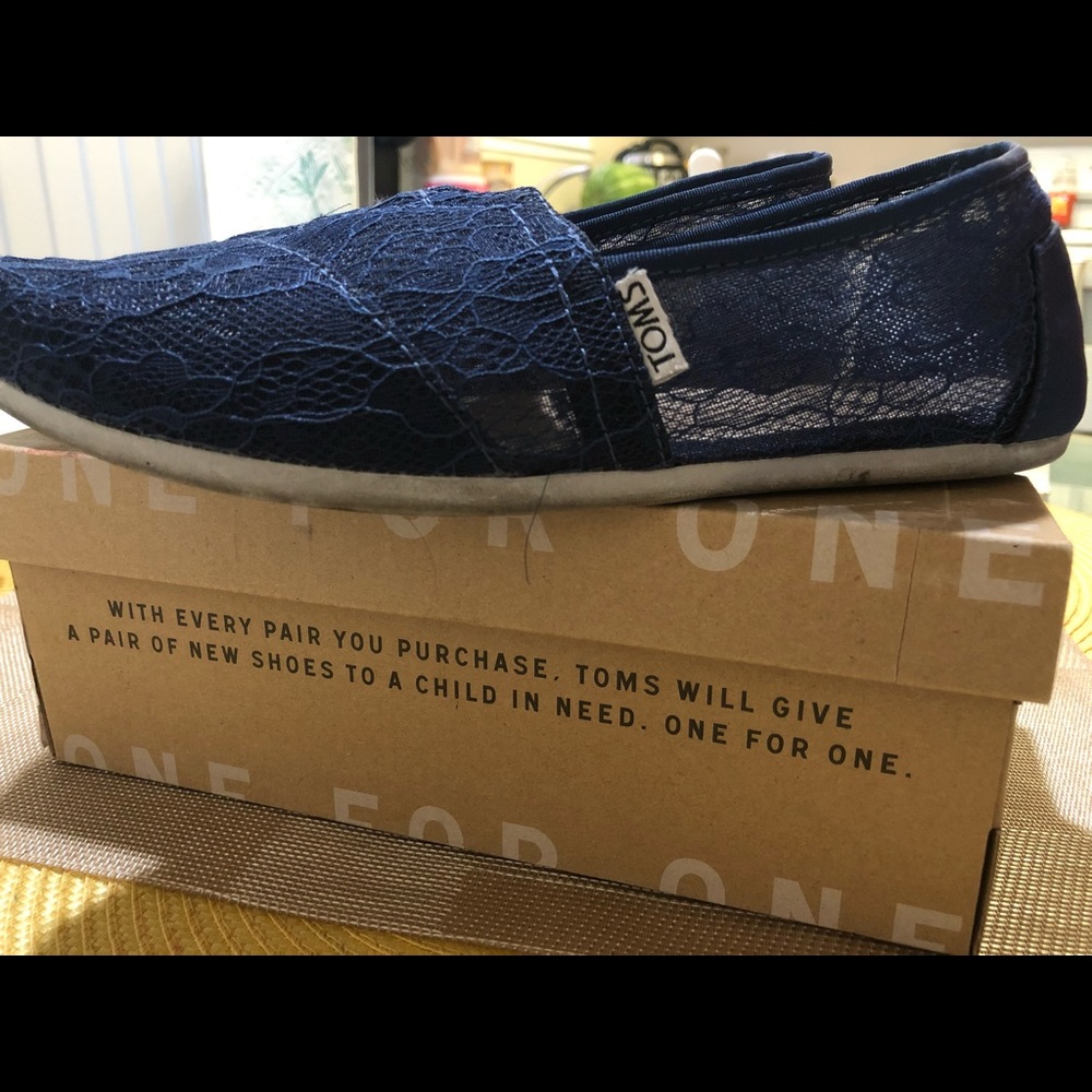 TOMS - Picture 6 of 7